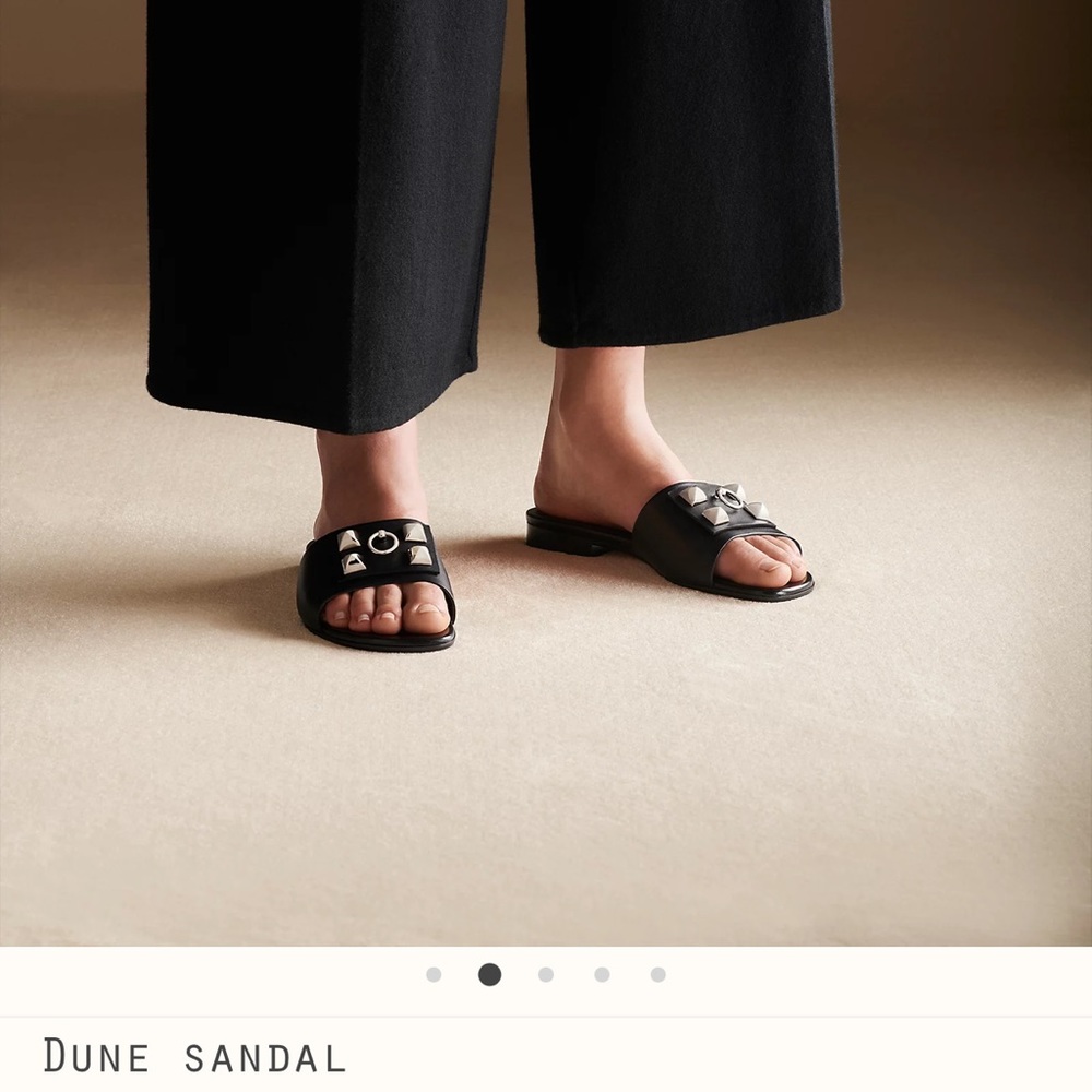 Hermès Dune Sandals, Size 36.5 - Picture 2 of 15